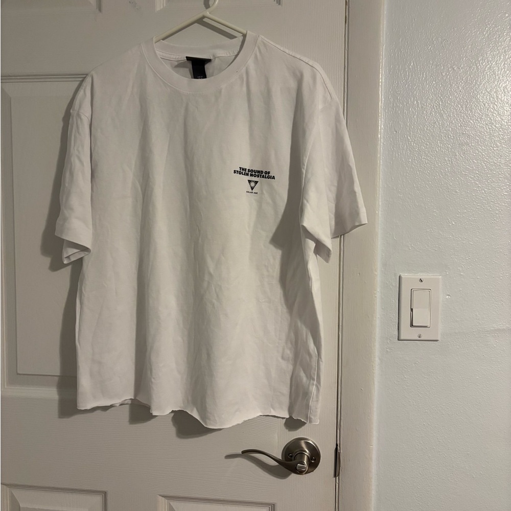 H&M White Minimalist Graphic Tee